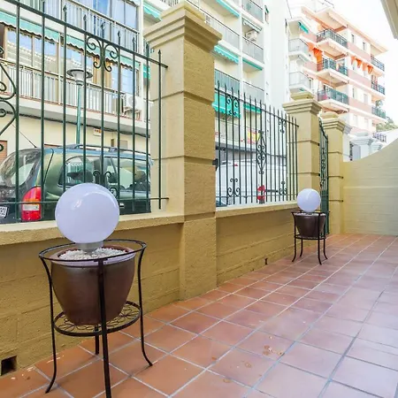 Apartment Gr0-quiet Apartment, Private Backyard, Walk To Old Town