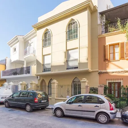 Apartment Gr0-quiet Apartment, Private Backyard, Walk To Old Town