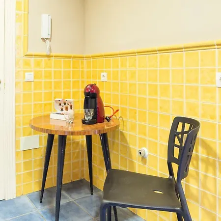 Apartment Gr0-quiet Apartment, Private Backyard, Walk To Old Town Malaga